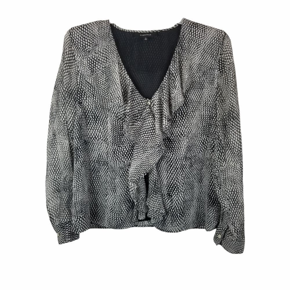JONES WEARBLACK WHITE RUFFLE TOP. SIZE 14.